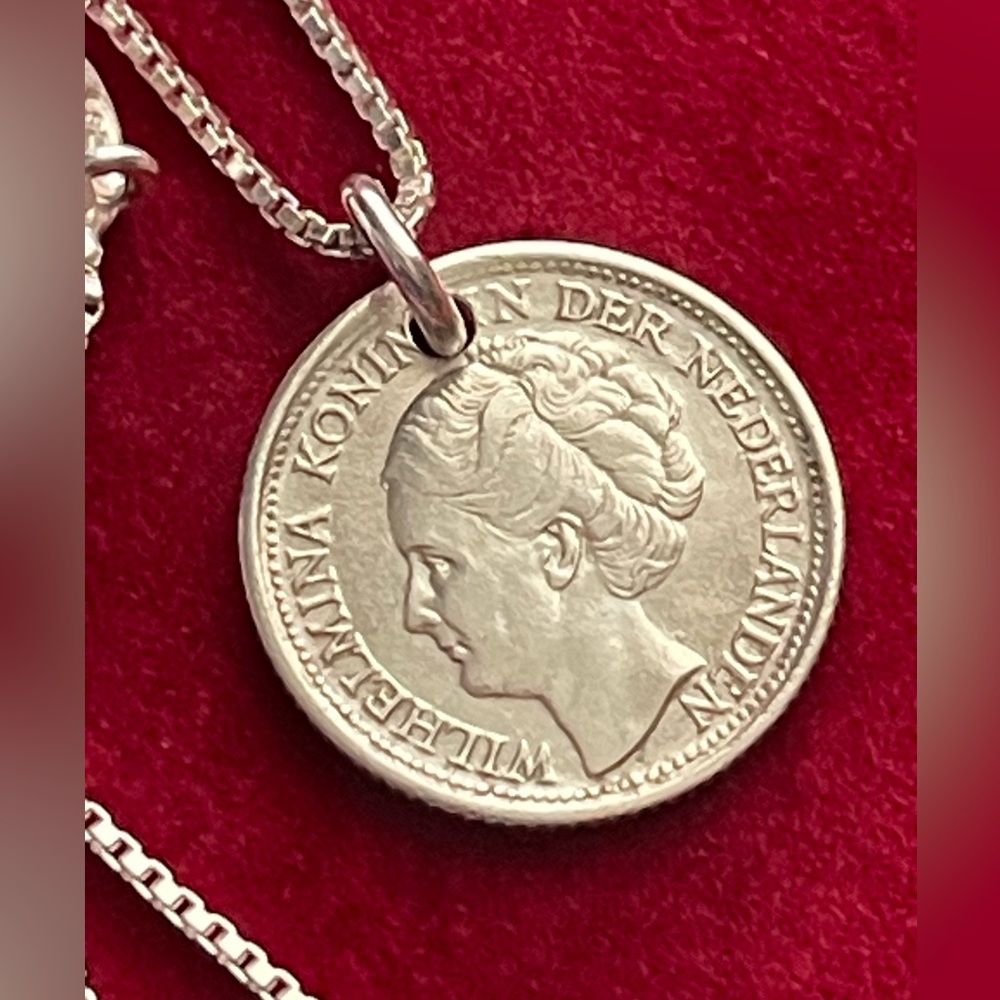 Netherlands silver coin pendant necklace